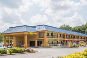  Super 8 by Wyndham Norcross/I-85 Atlanta  Норкросс